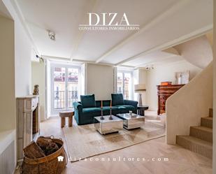 Living room of Duplex for sale in  Madrid Capital  with Air Conditioner, Heating and Terrace