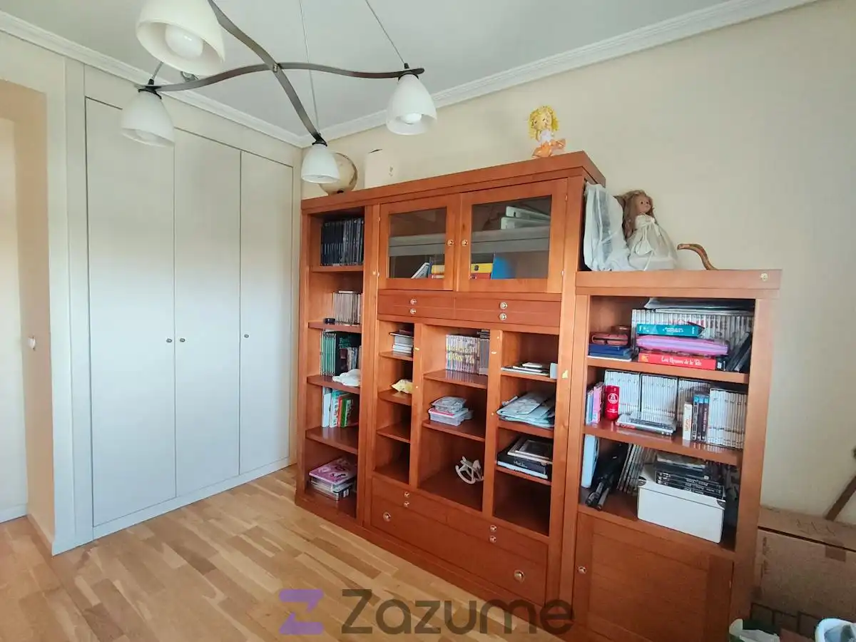 Schlafzimmer von Wohnung zur Miete in Usera