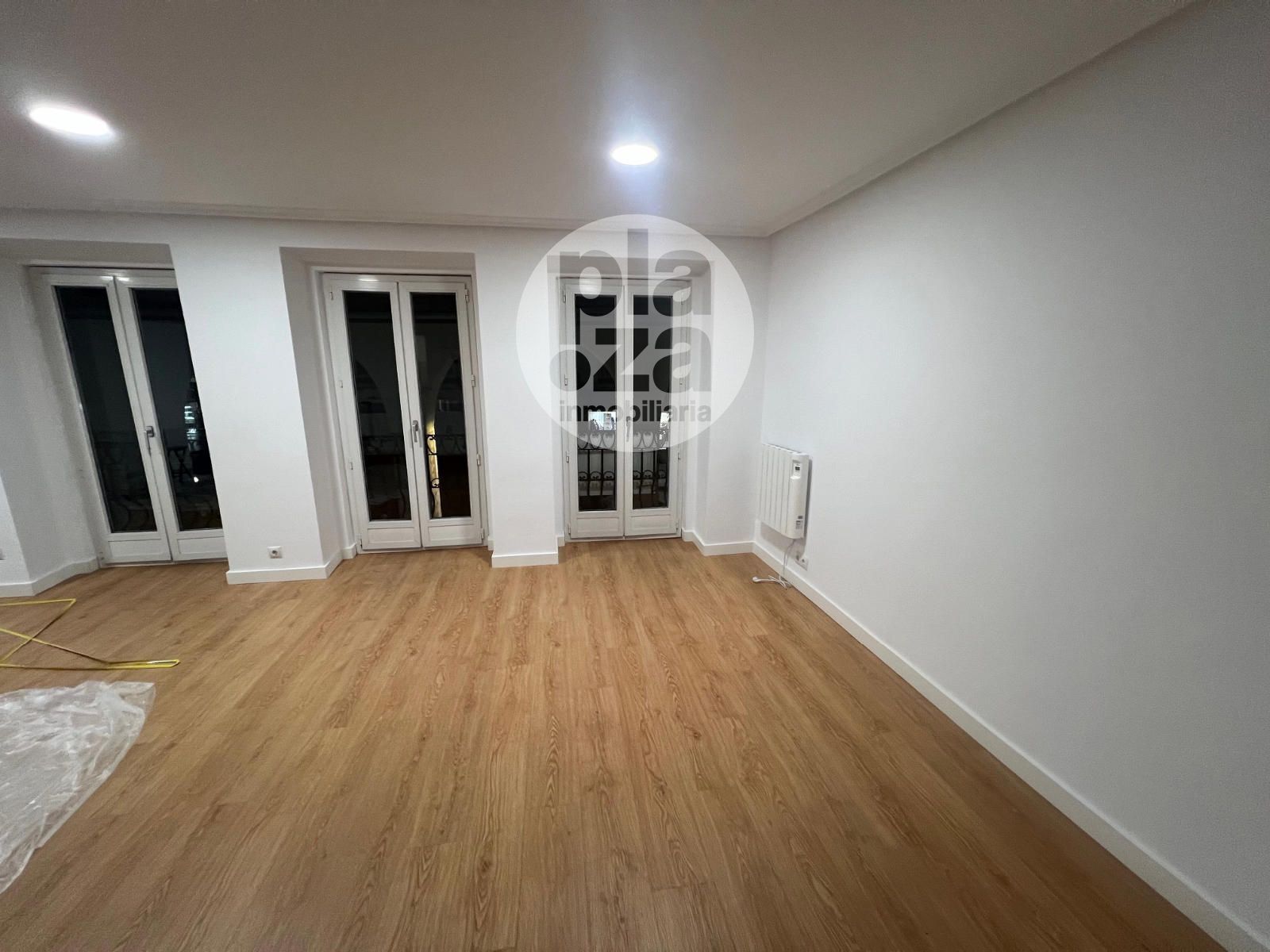 Flat for sale in Burgos Capital  with Heating
