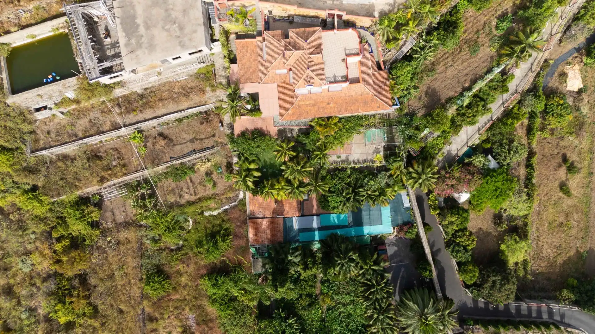 Vista exterior de Casa o xalet en venda en Icod de los Vinos amb Jardí privat, Terrassa i Traster