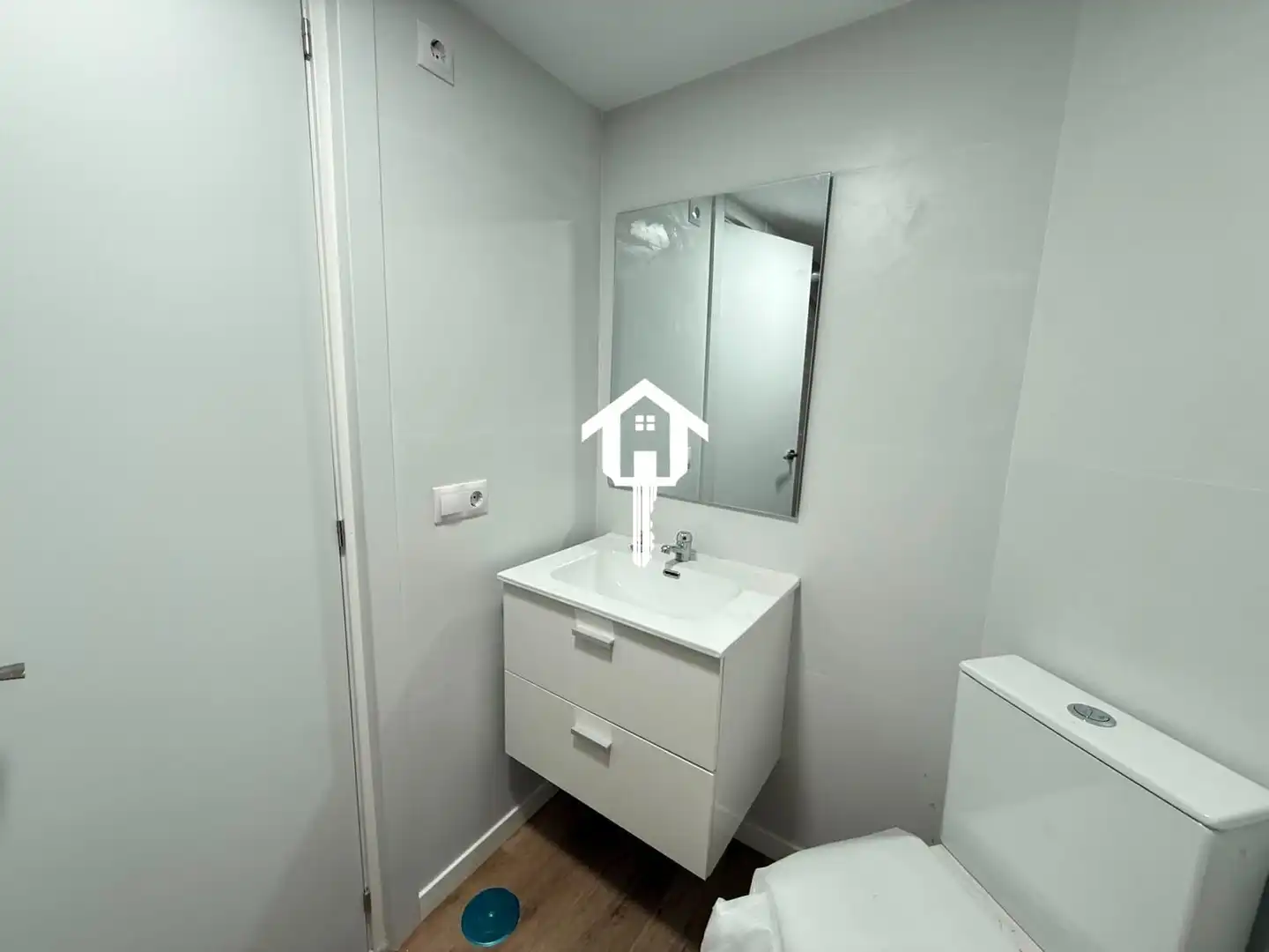 Flat with terrace for sale in Calle TAQUIGRAFO MARTI, imagen 34