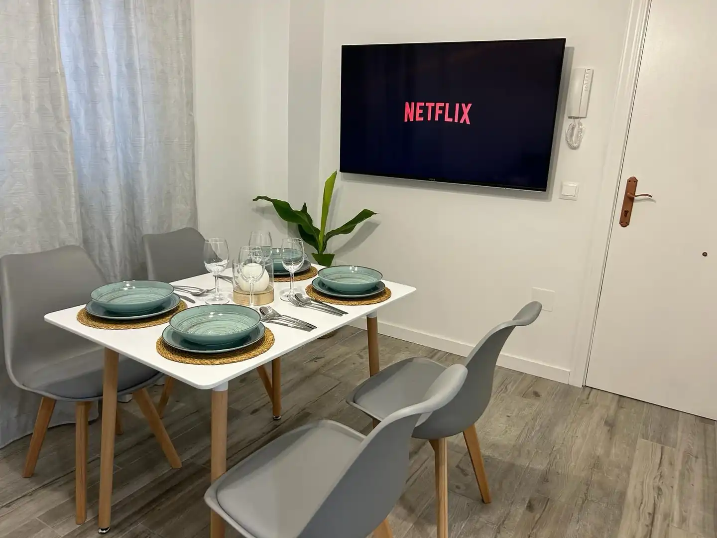 Comedor de Apartamento en venta en Vélez-Málaga con Aire acondicionado y Amueblado