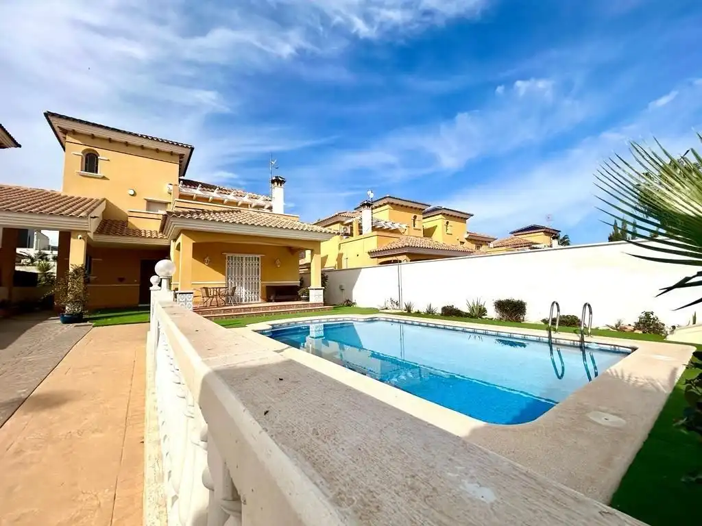 Villa mit Terrasse zum Verkauf in Calle Caliza, imagen 4