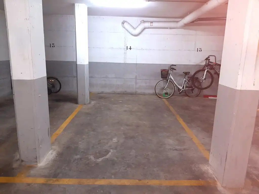 Parkplatz von Garage zum Verkauf in Cunit