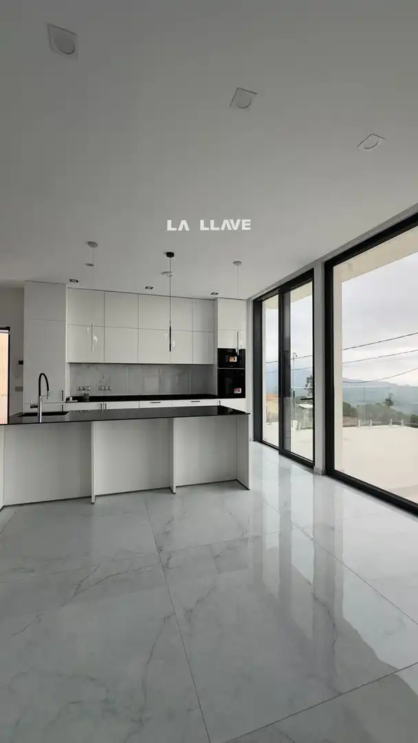 Cuina de Casa o xalet en venda en Lloret de Mar amb Aire condicionat, Calefacció i Terrassa