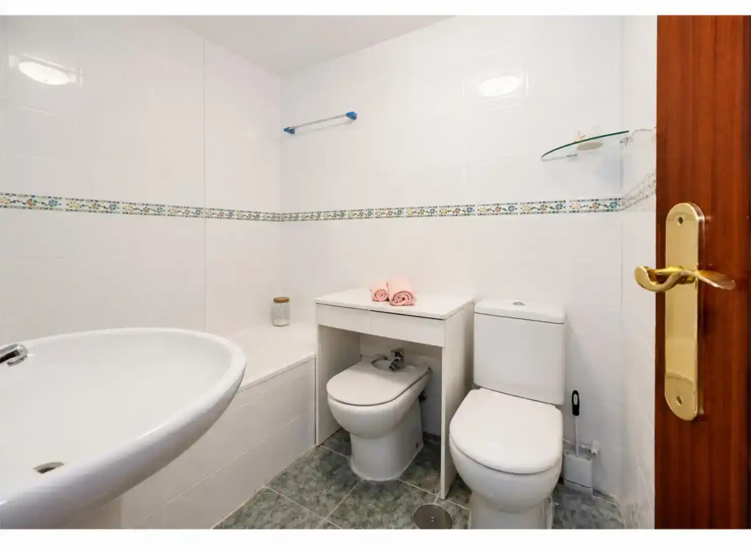 Baño de Dúplex en venta en Estepona con Piscina