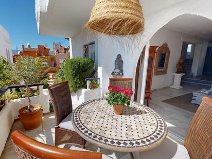 Terrassa de Dúplex en venda en Marbella amb Aire condicionat, Terrassa i Piscina