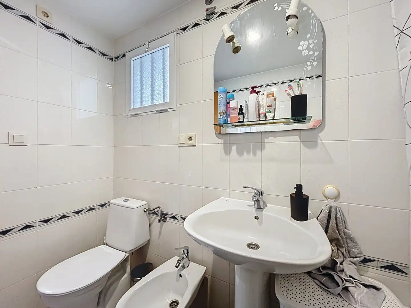 Baño de Piso en venta en La Nucia con Aire acondicionado, Trastero y Amueblado