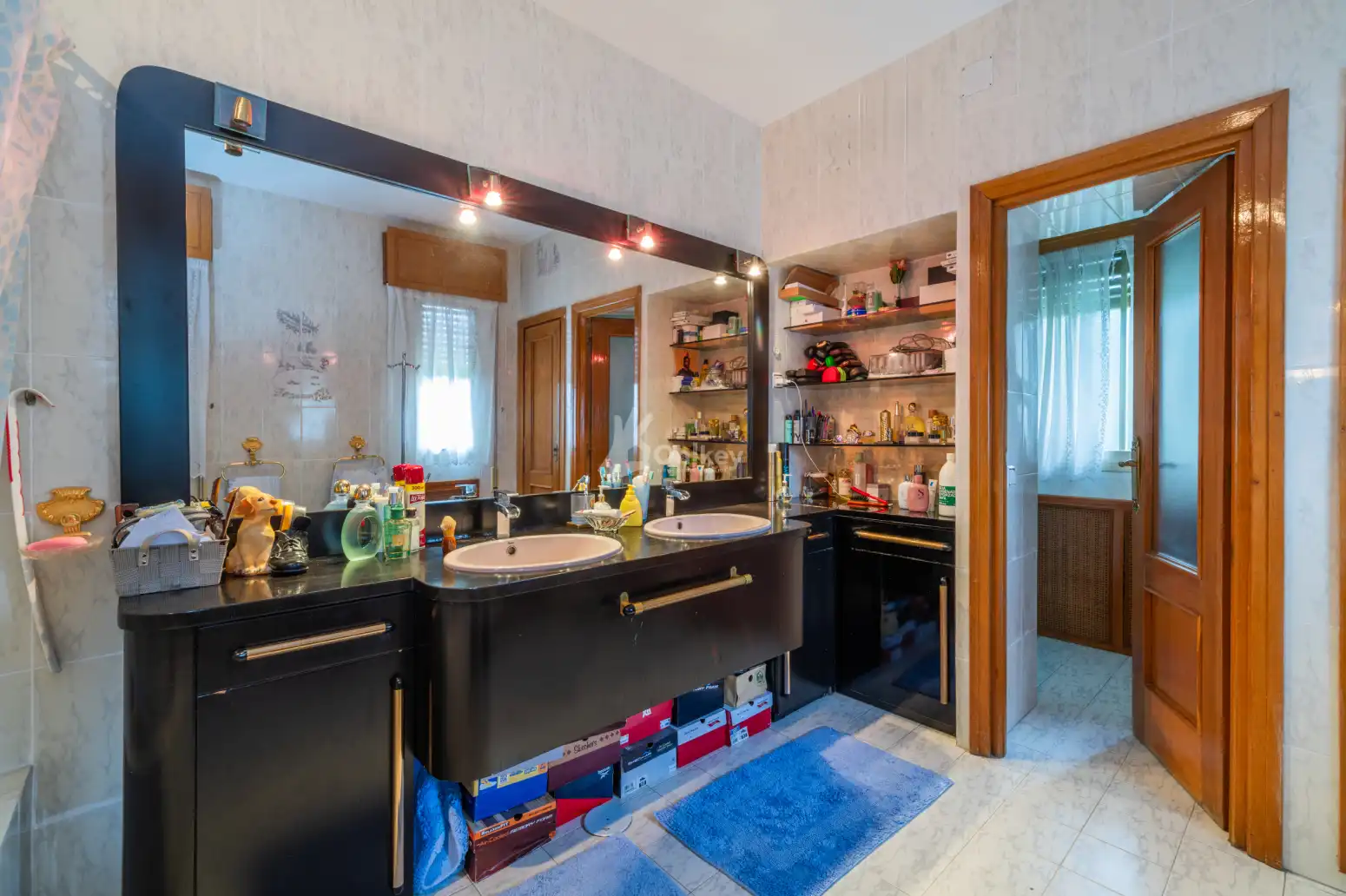 Bathroom of Houses for sale in Villanueva de la Cañada  with Air Conditioner, Heating and Parquet flooring