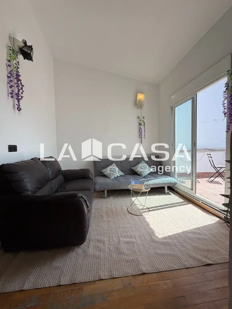 Sala de estar de Ático en venta en Badalona con Calefacción y Terraza