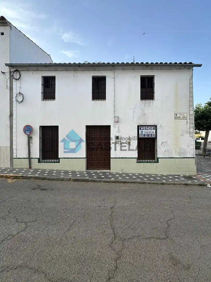 Vista exterior de Casa adosada en venta en Oliva de la Frontera