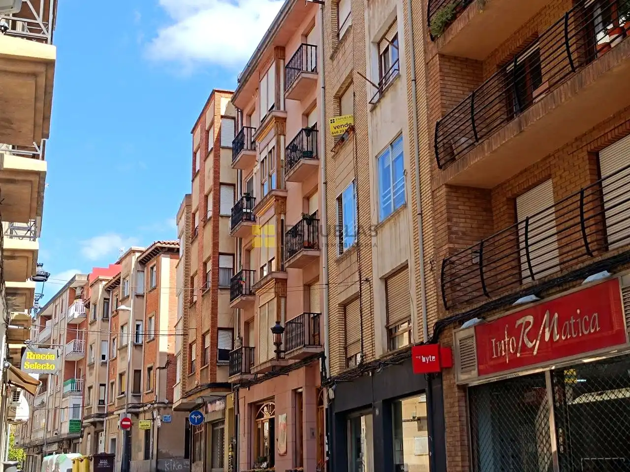 Vista exterior de Pis en venda en Arnedo amb Calefacció