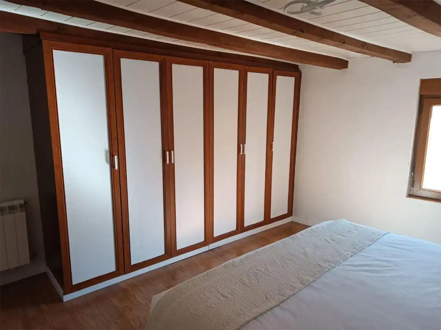 Dormitori de Casa adosada en venda en Abia de las Torres amb Parquet i Moblat