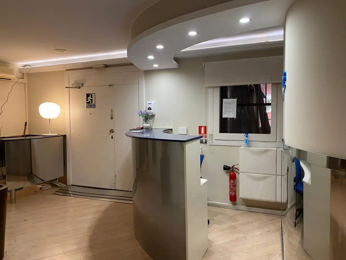 Local comercial en venta en ALT DE GIRONELLA 58, imagen 2