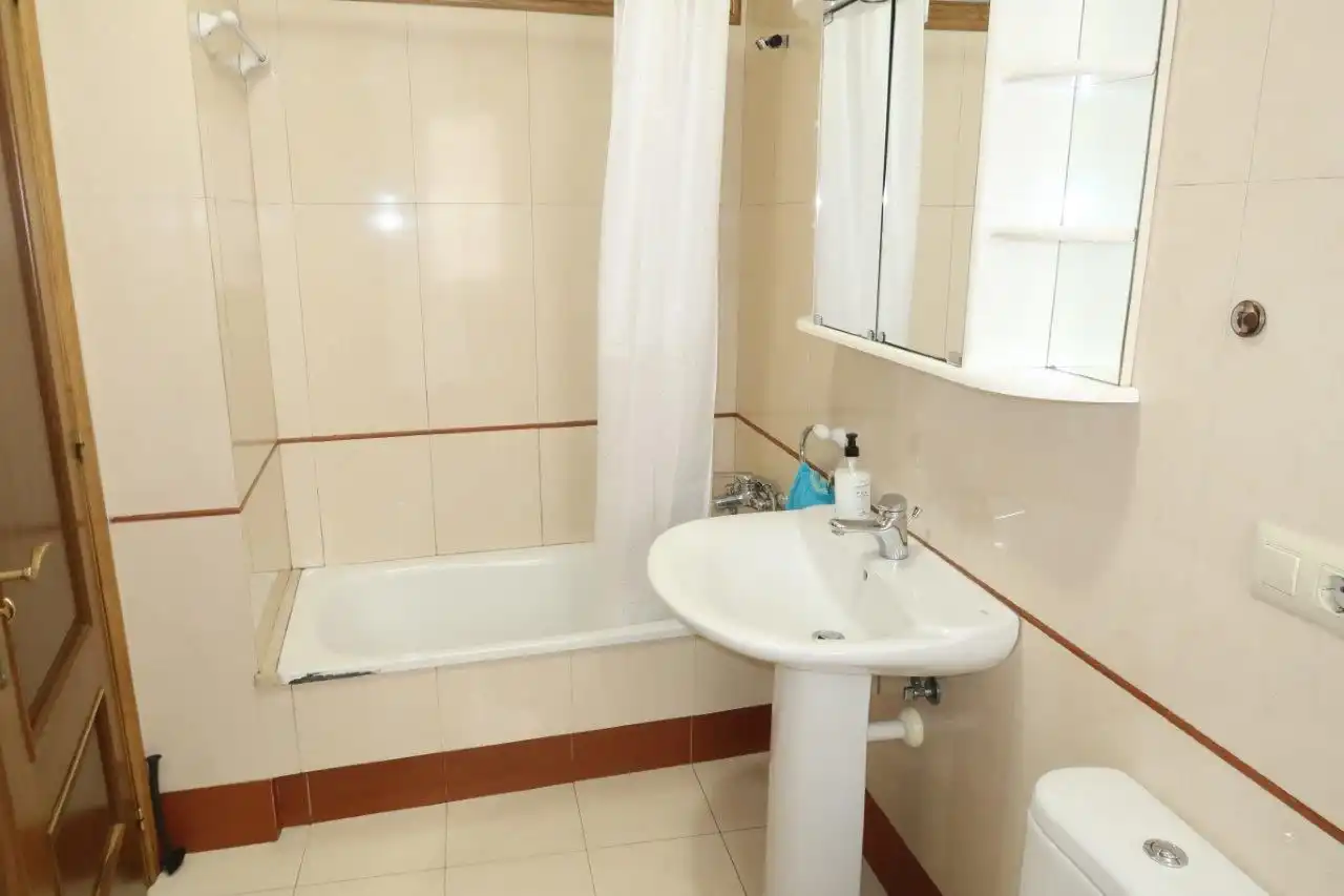 Apartment with lift to rent in Orzán, imagen 4