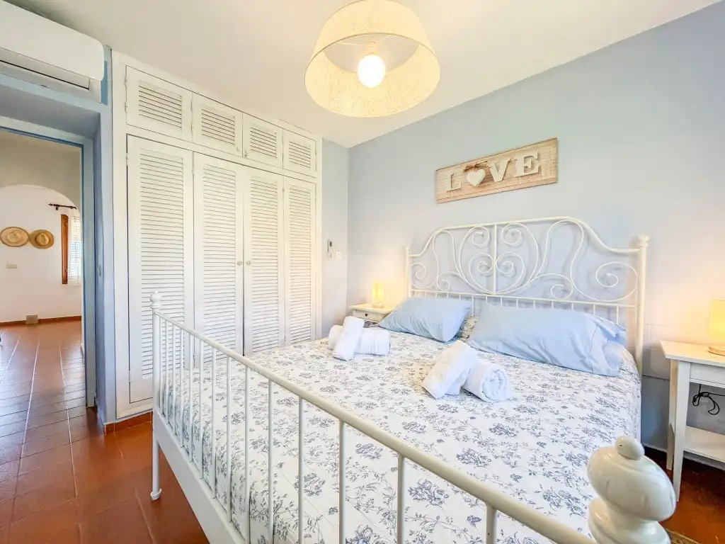 Habitación de Apartamento en venta en Alaior con Aire acondicionado, Terraza y Piscina