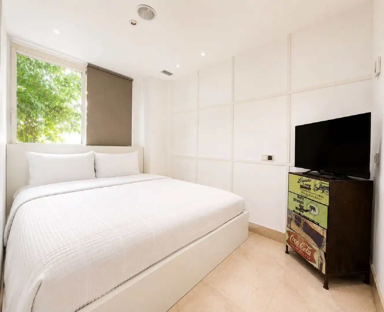Dormitori de Apartament en venda en Marbella amb Aire condicionat, Jardí privat i Terrassa