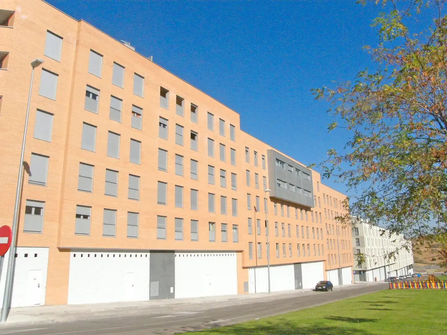 Vista exterior de Local de lloguer en Guadalajara