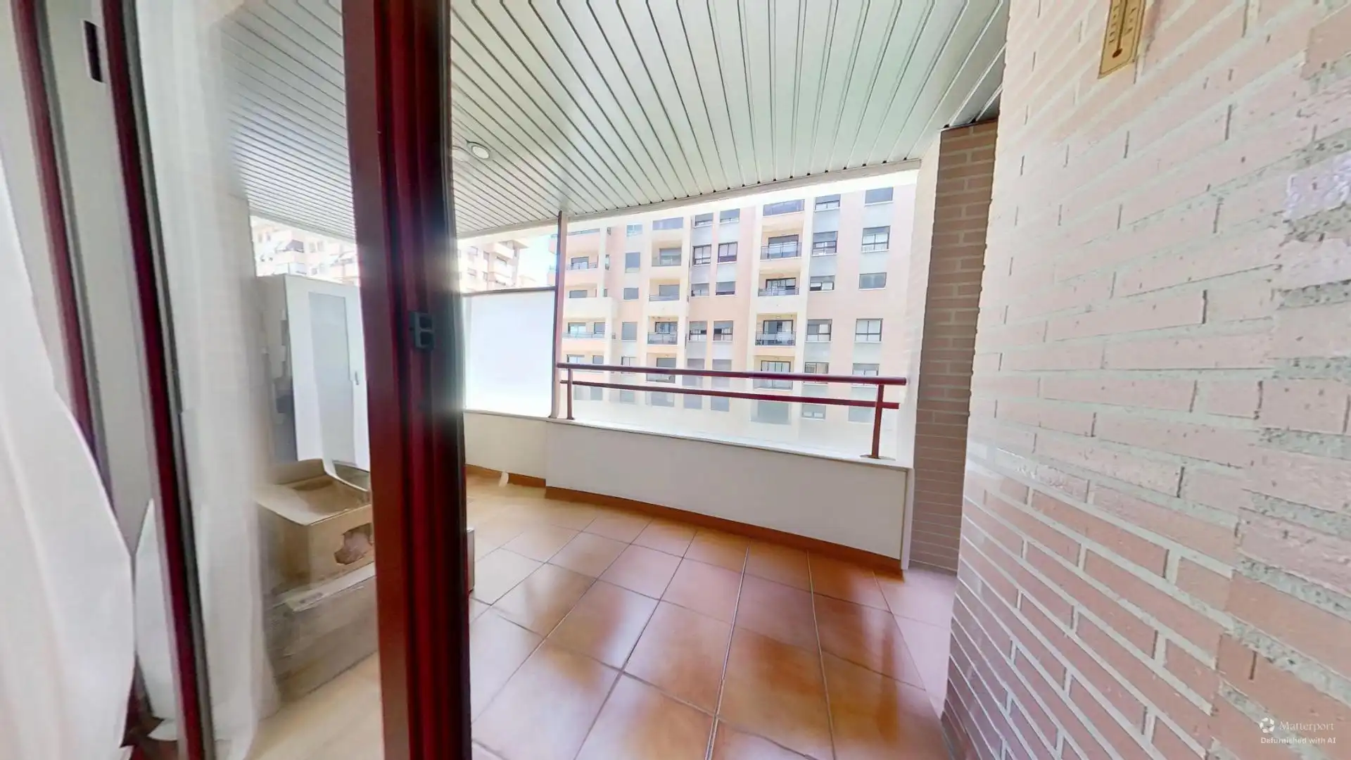 Terrasse von Wohnung zum Verkauf in Valencia mit Klimaanlage, Privatgarten und Terrasse