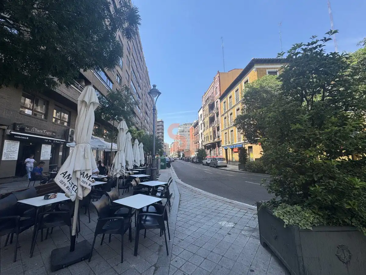 Vista exterior de Pis en venda en Valladolid amb Aire condicionat, Calefacció i Terrassa