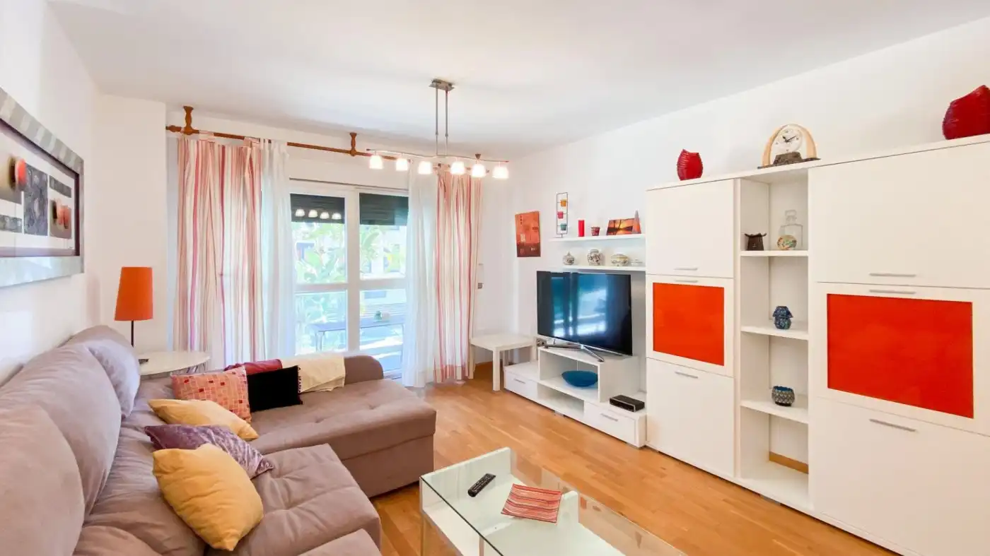 Living room of Flat for rent in Málaga  with Air Conditioner, Heating and Parquet flooring