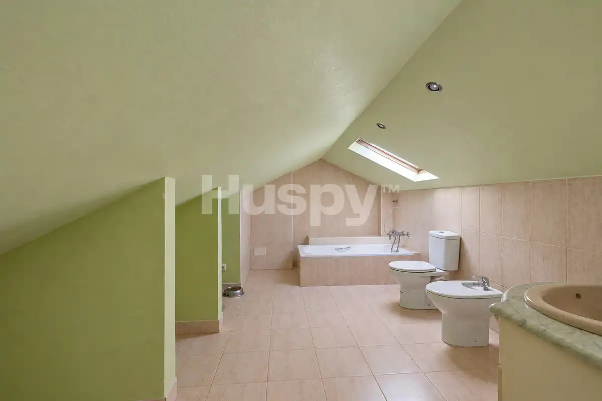 Houses for sale in Calle de la Codorniz, La Navata