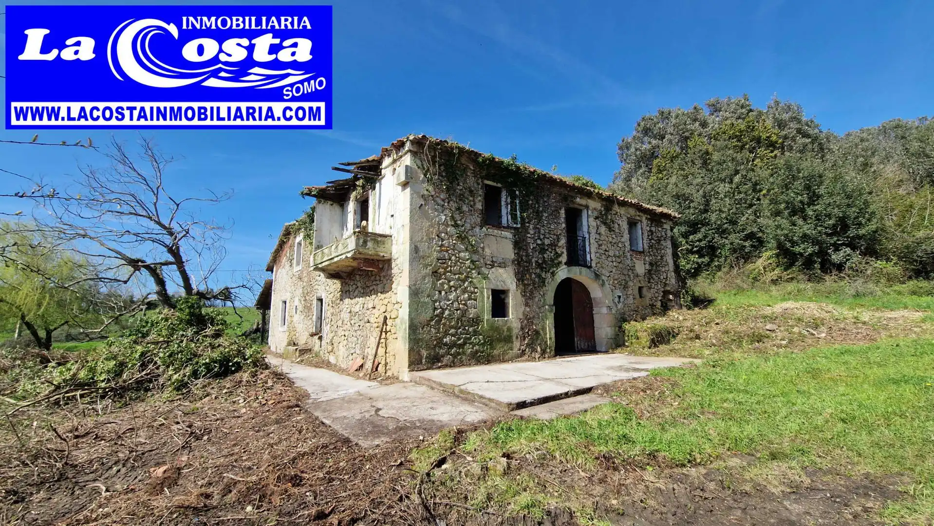 Vista exterior de Finca rústica en venda en Marina de Cudeyo amb Jardí privat