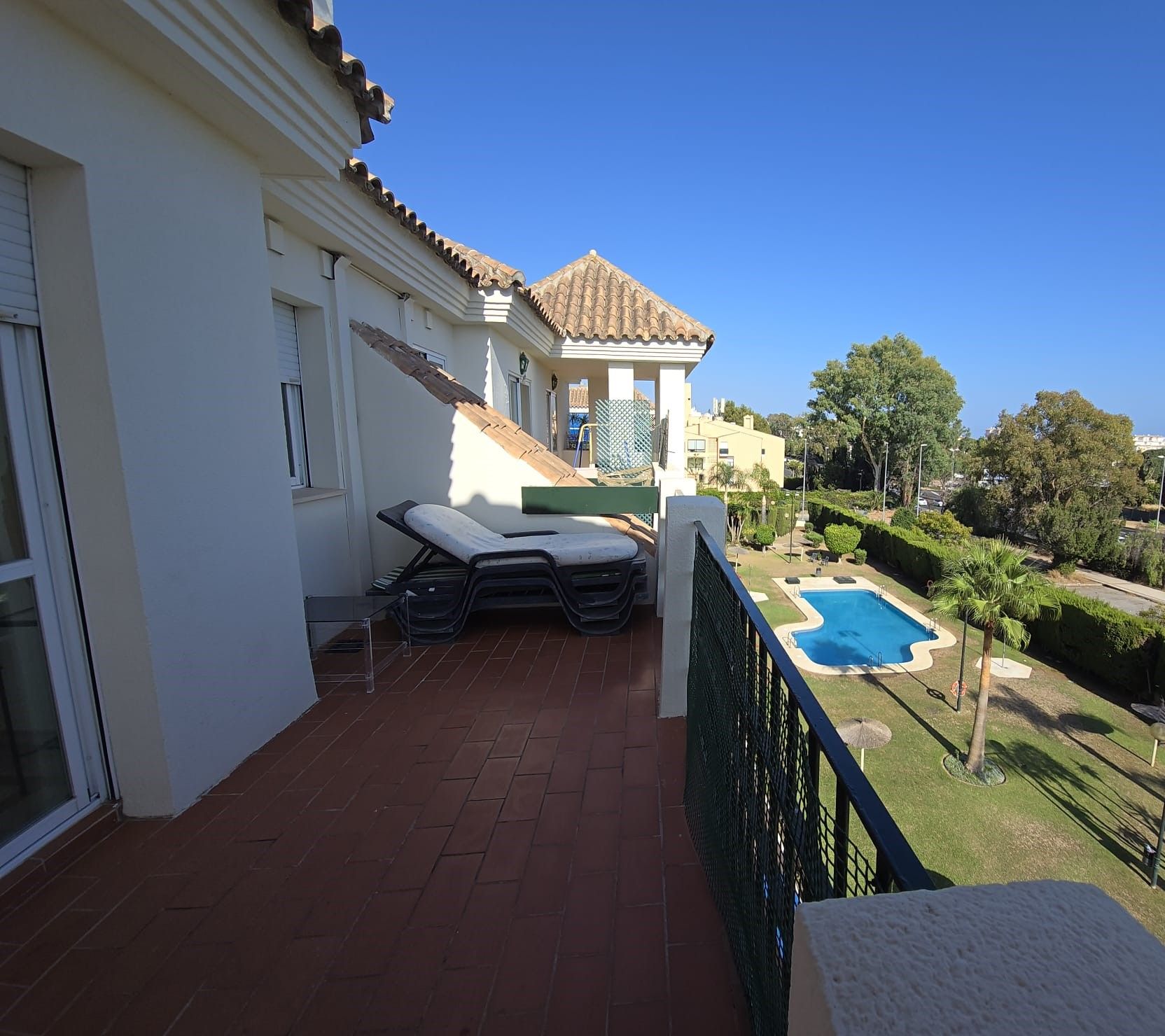 Jardí de Àtic de lloguer en Marbella amb Aire condicionat, Terrassa i Moblat