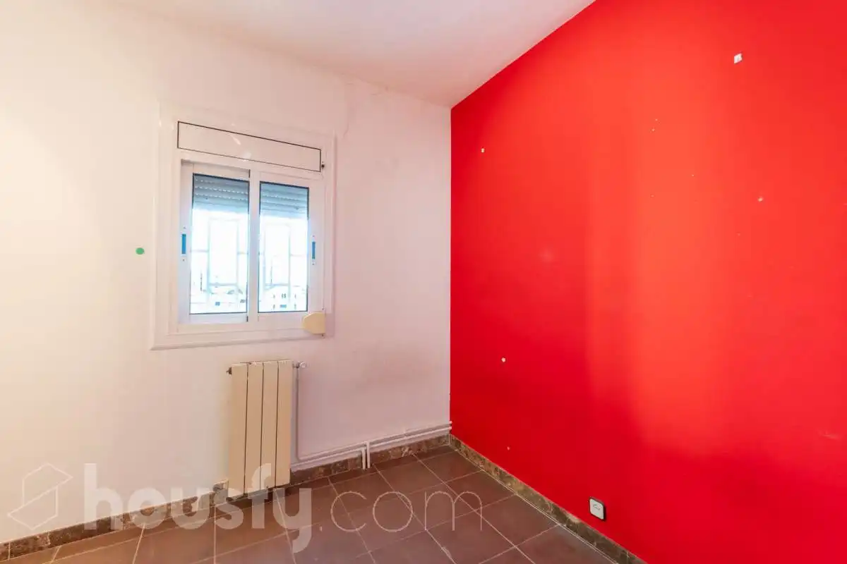 Duplexes for sale in RB SALVADOR SAMA, Centre Vila