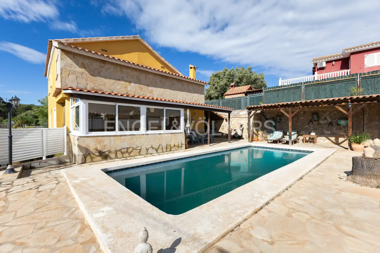 Vista exterior de Casa o xalet en venda en Oropesa del Mar / Orpesa amb Aire condicionat, Calefacció i Jardí privat