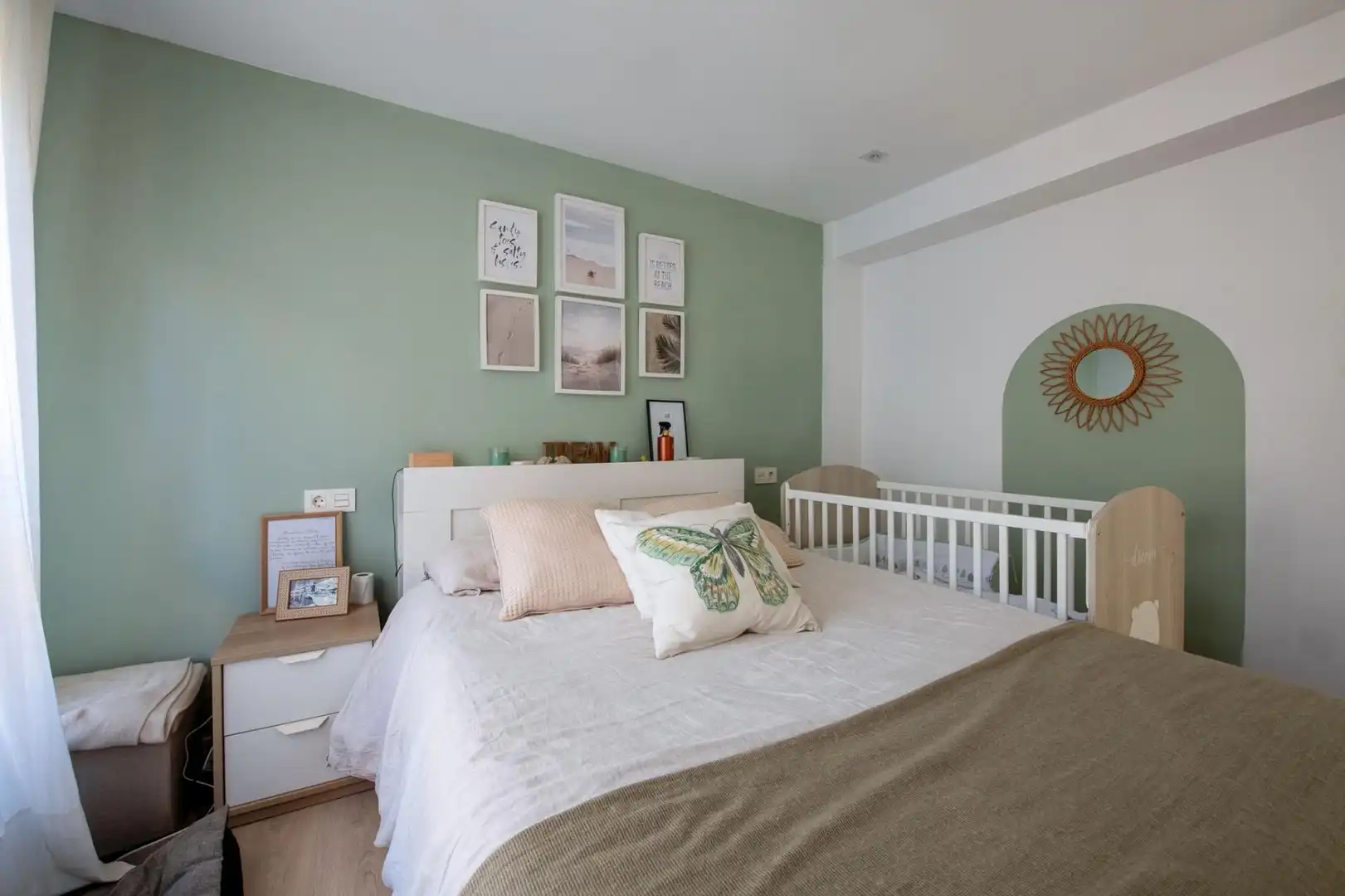 Habitación de Piso en venta en Oviedo  con Calefacción y Amueblado