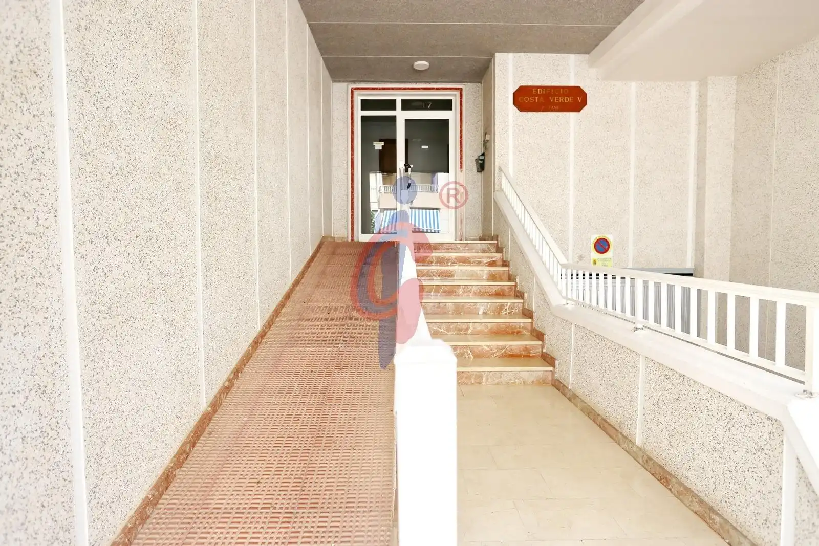 Piso en venta en Guardamar del Segura con Aire acondicionado, Terraza y Amueblado
