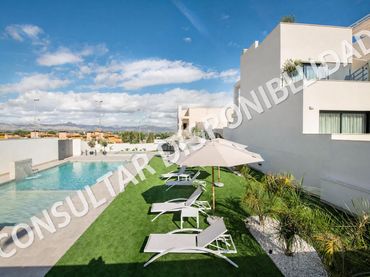 Maison mitoyenne avec balcon à vendre à Cox