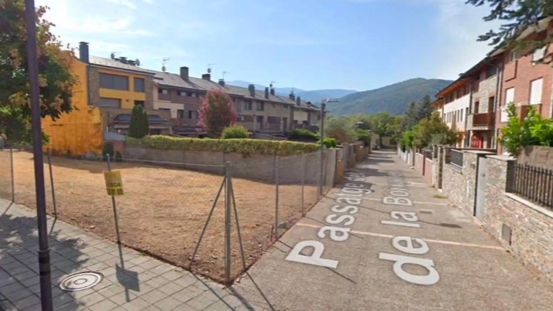Vista exterior de Residencial en venda en La Seu d'Urgell