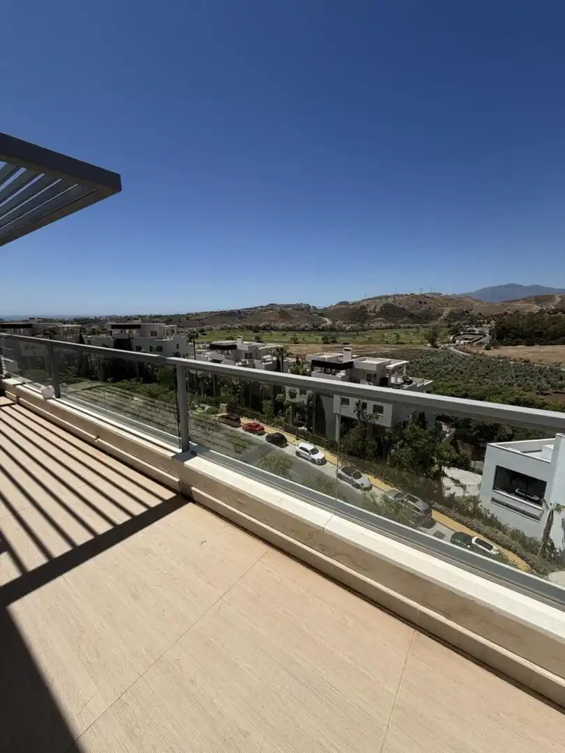 Terrasse von Dachboden zur Miete in Benahavís mit Klimaanlage, Terrasse und Abstellraum