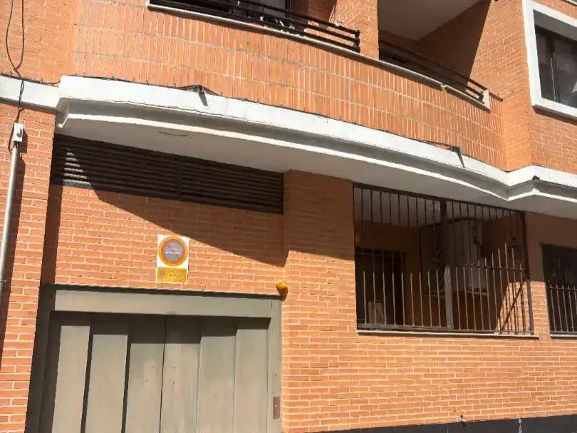 Vista exterior de Pis en venda en Picassent amb Aire condicionat