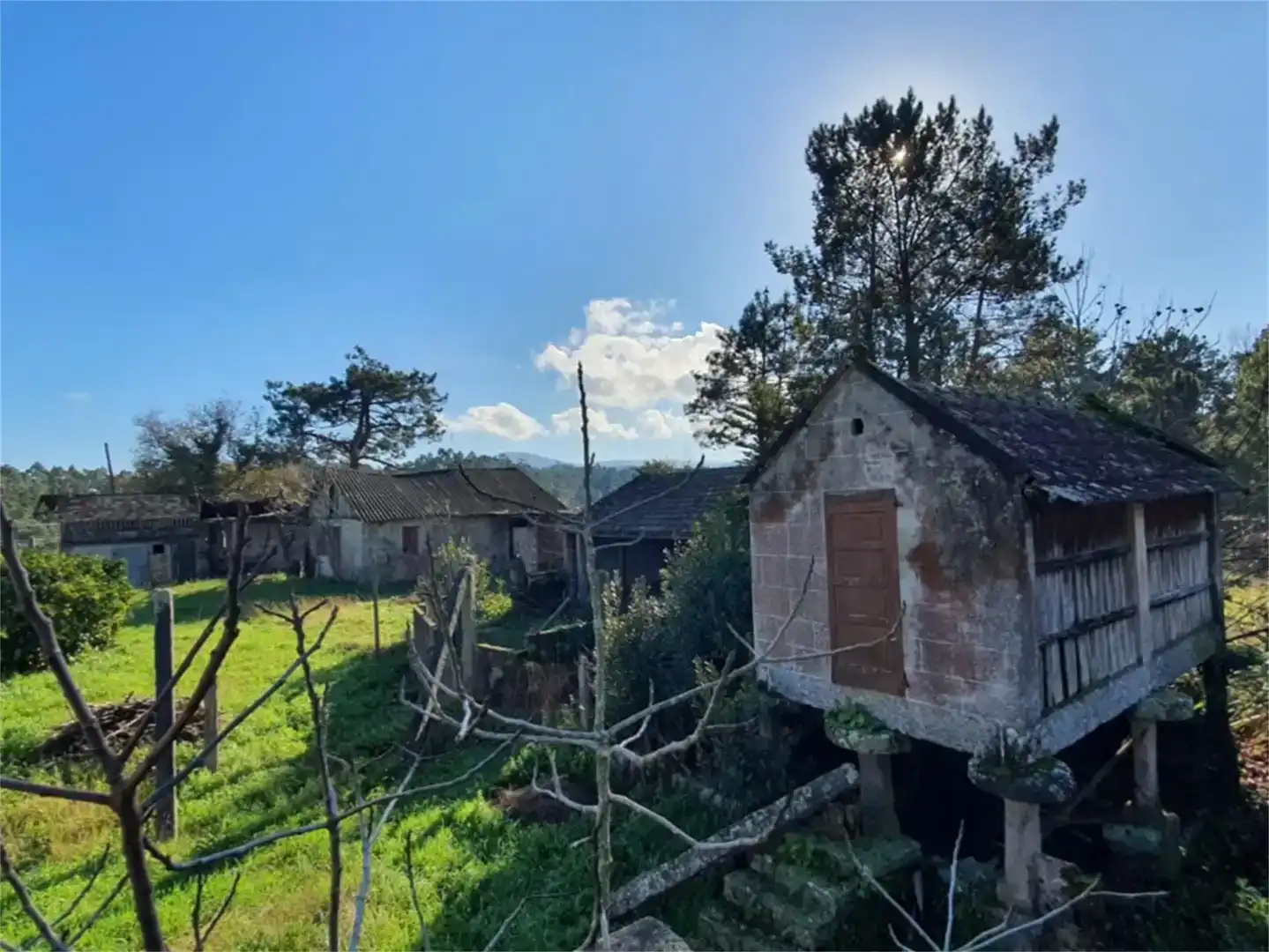 Außenansicht von Country house zum Verkauf in Vilanova de Arousa mit Balkon