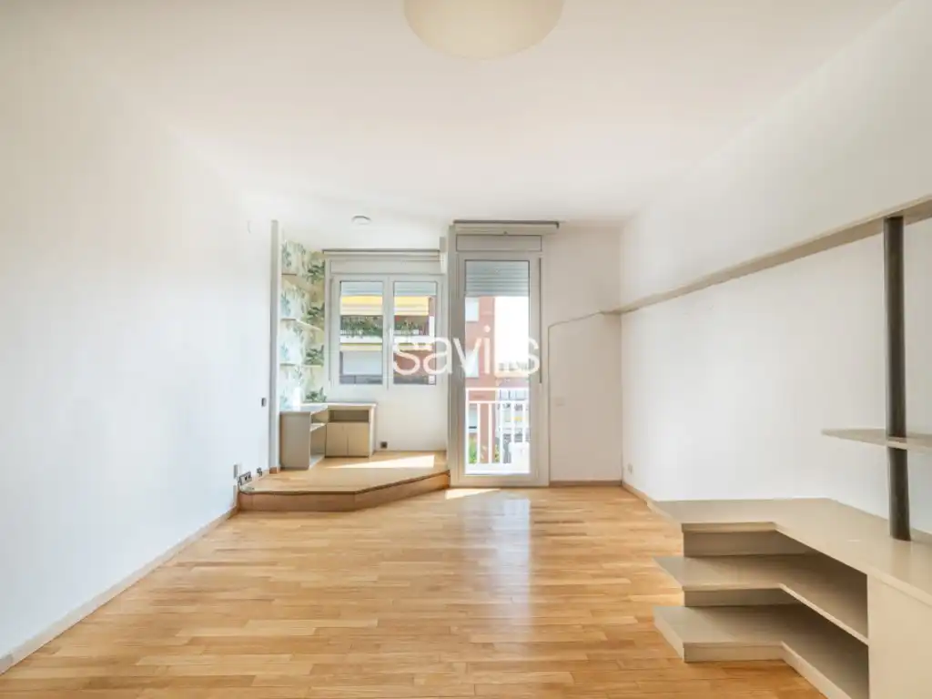 Sala d'estar de Apartament en venda en Barcelona amb Balcó