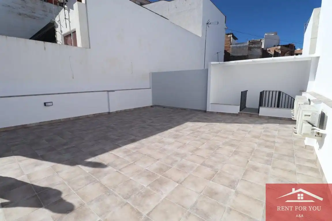 Terraza de Piso de alquiler en Alhaurín El Grande con Aire acondicionado y Terraza