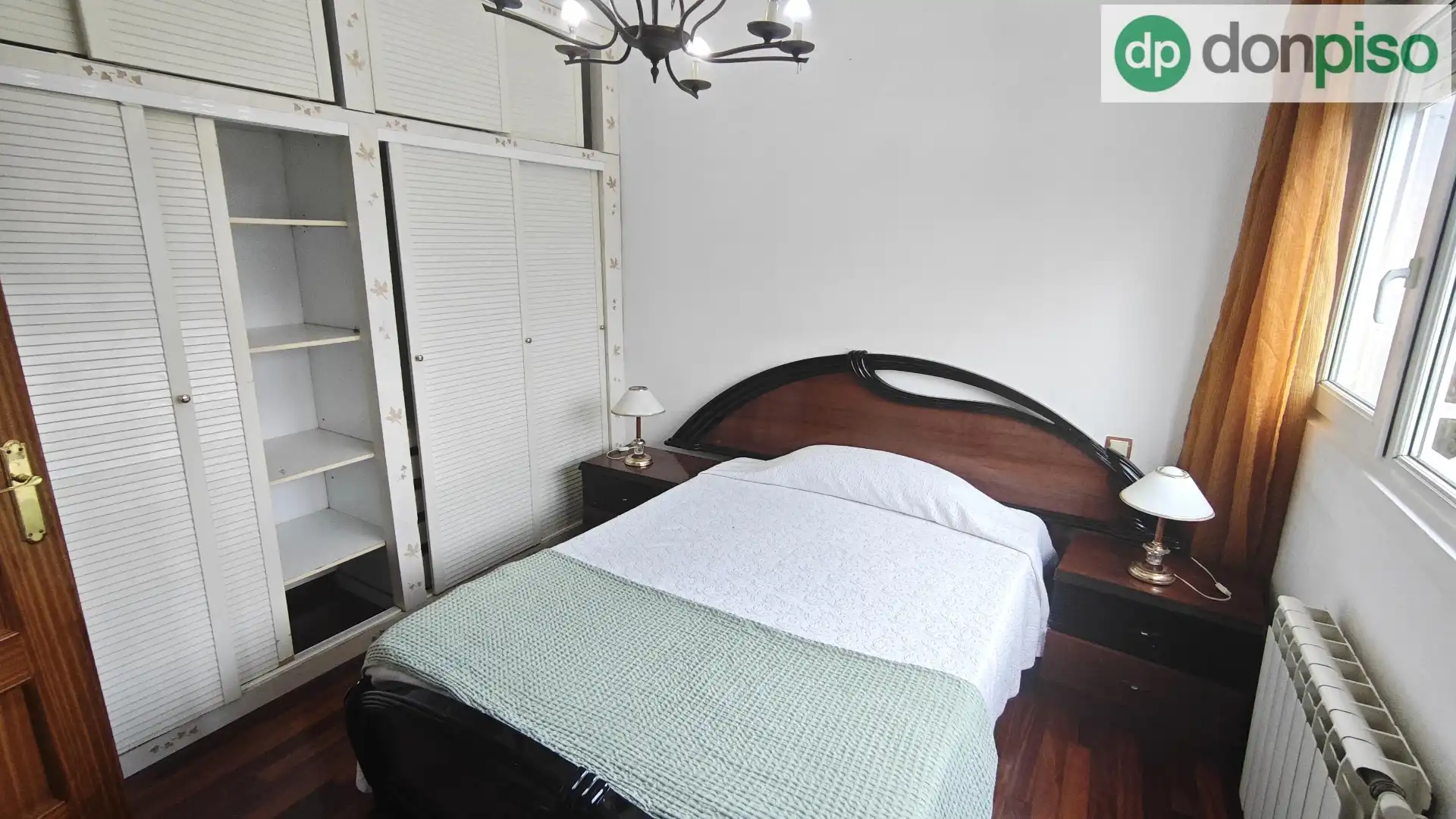 Schlafzimmer von Wohnung zum Verkauf in Santander mit Möbliert