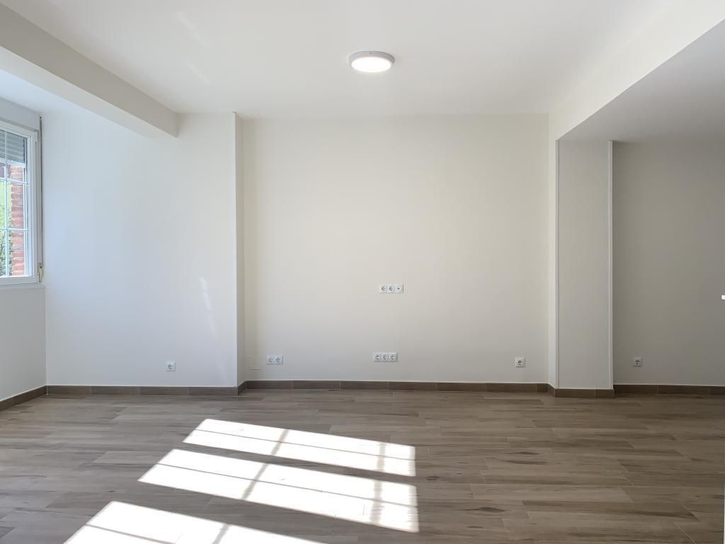 Planta baja to rent in  Madrid Capital  with Air Conditioner and Heating
