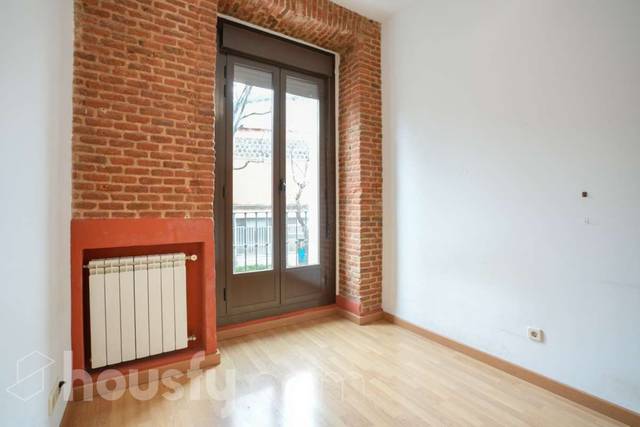 Piso en Venta en Calle del Humilladero, . en Palacio