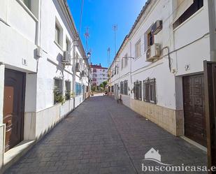 Vista exterior de Casa adosada en venda en Andújar