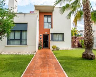 Vista exterior de Casa o xalet en venda en Molina de Segura amb Aire condicionat, Calefacció i Jardí privat