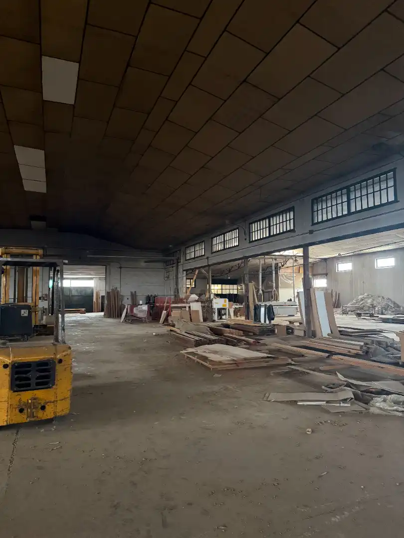 Nave industrial en venta en Casas de Haro con Alarma