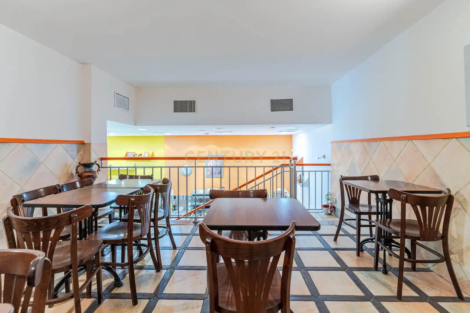 Local en venta en Las Gabias con Aire acondicionado y Alarma