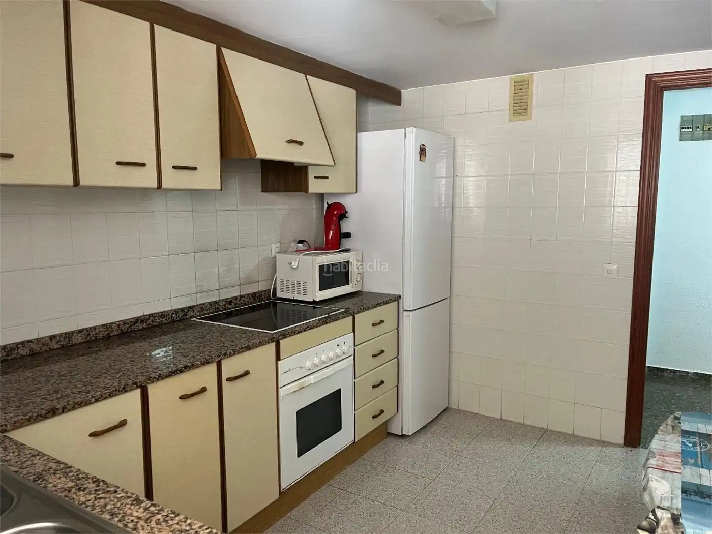 Apartament amb ascensor de lloguer a Carrer Amparo Belda 2, imagen 3