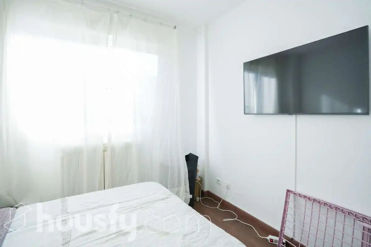 Habitación de Planta baja en venta en Las Rozas de Madrid con Aire acondicionado, Calefacción y Jardín privado
