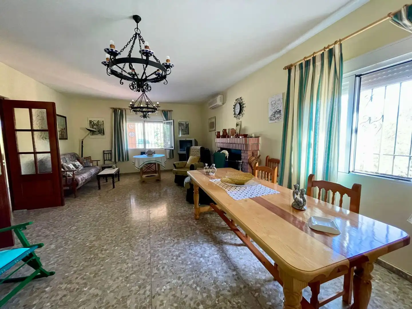Country homes for sale in Valdepeñas