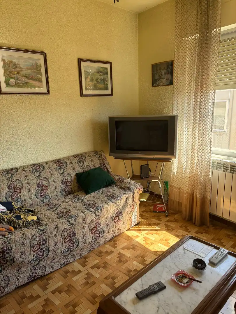 Sala d'estar de Casa o xalet en venda en Villamediana de Iregua amb Moblat